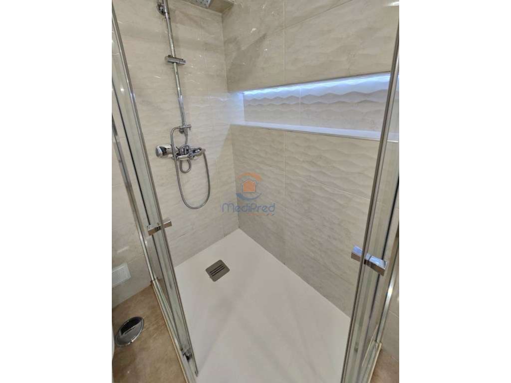 Apartamento T2 Totalmente Remodelado | Quinta do Pinheiro, Pontinha-29