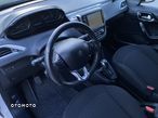 Peugeot 208 1.2 PureTech Style - 27