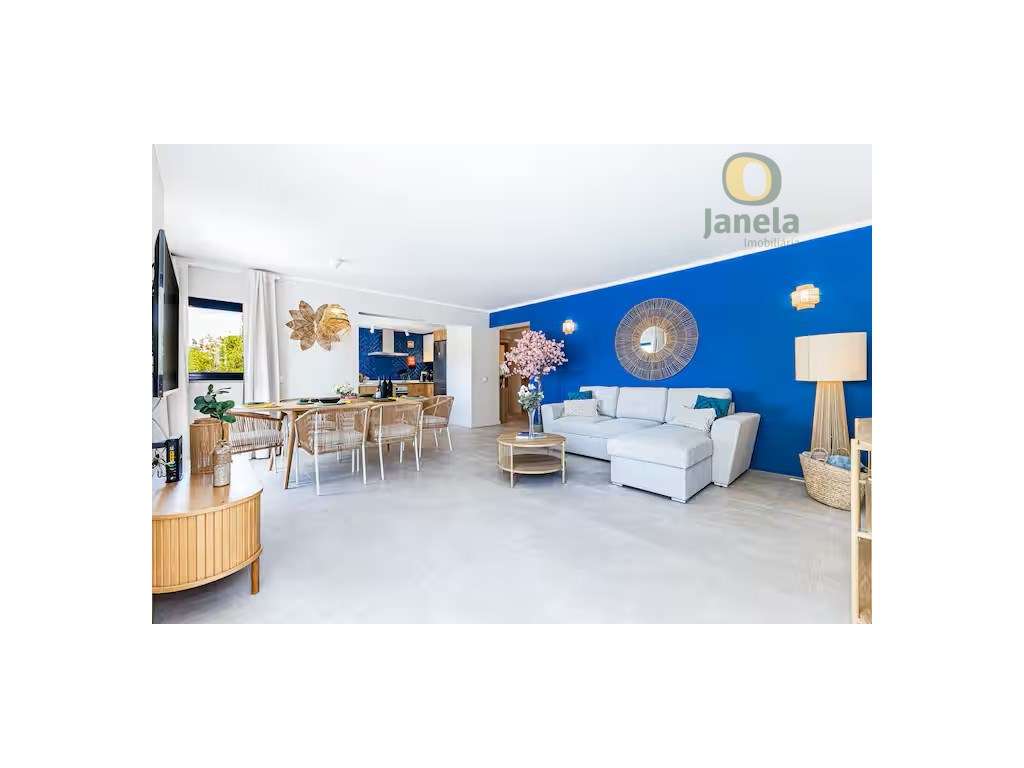 T2 renovado em Quarteira junto ao calçadão-12