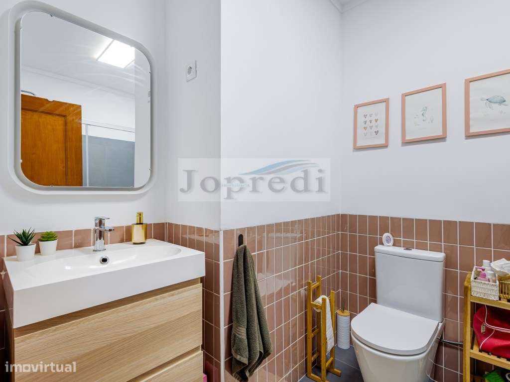 Apartamento T3 com parqueamento para 2 carros e arrecadação, com vi...-16