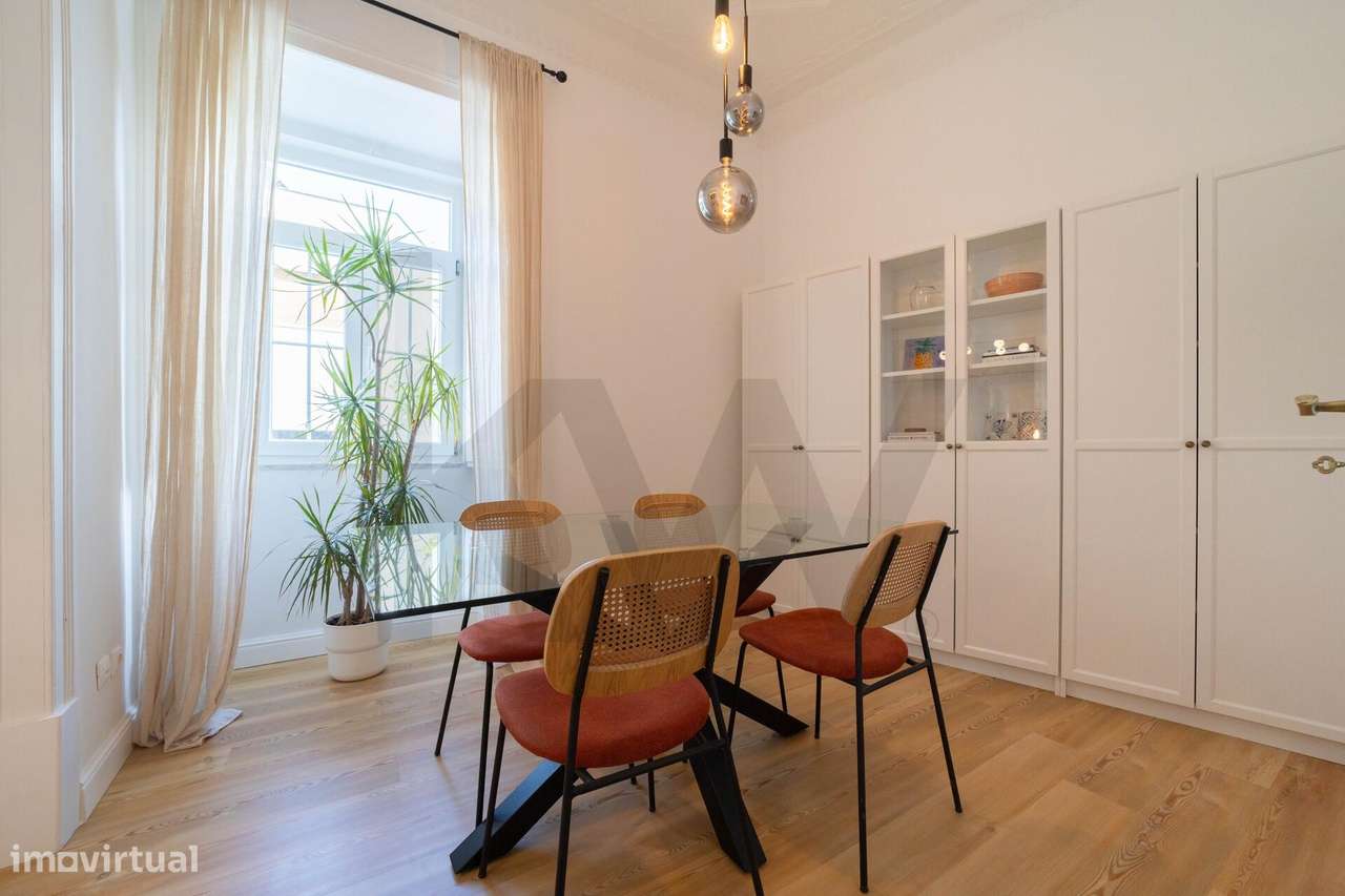 Apartamento T2 com terraço e Estacionamento no Príncipe Real-1