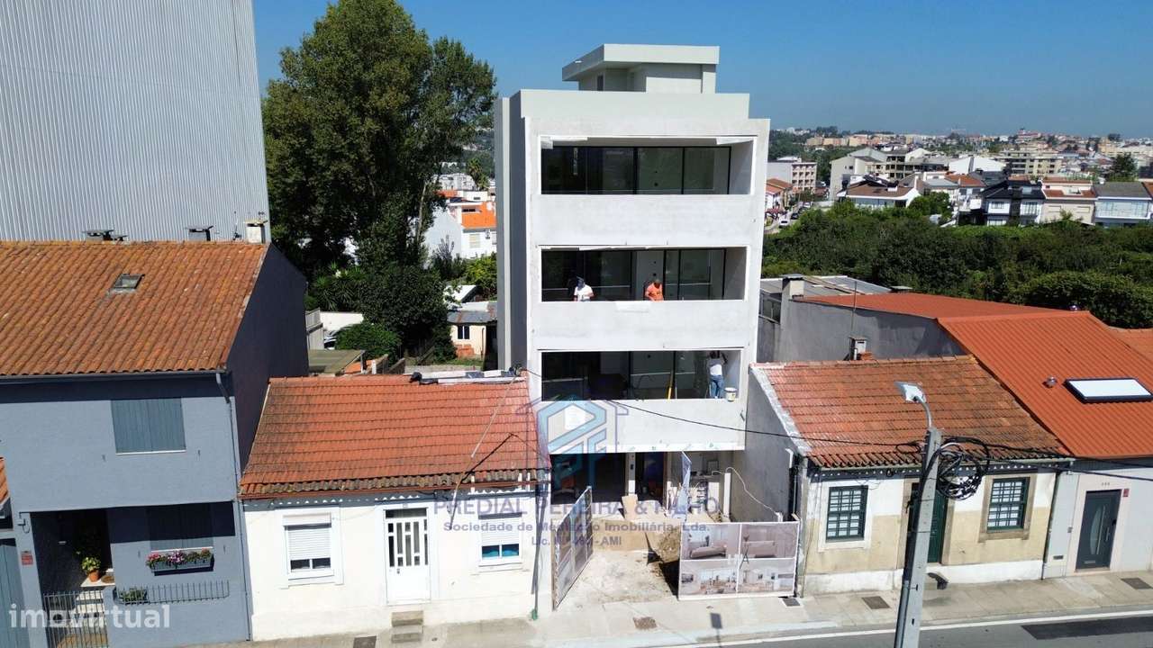 Apartamento T2 Novo - Rio Tinto / Centro/Junto Continente e Lidl-20