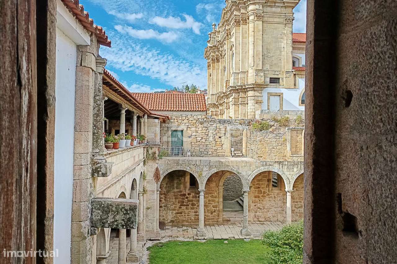 Quinta do Mosteiro de Salzedas com mais 17 ha e património histórico-20
