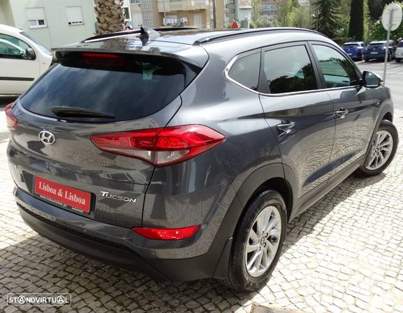 Hyundai Tucson 1.7 CRDi Executive - 3