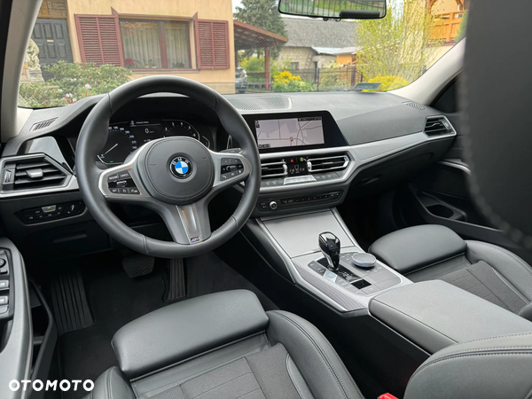 BMW Seria 3 318i Advantage - 8