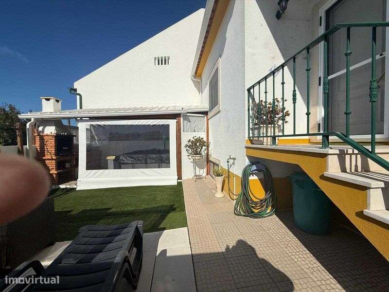 Moradia T3 em banda  Lourinhâ - Grande imagem: 5/12