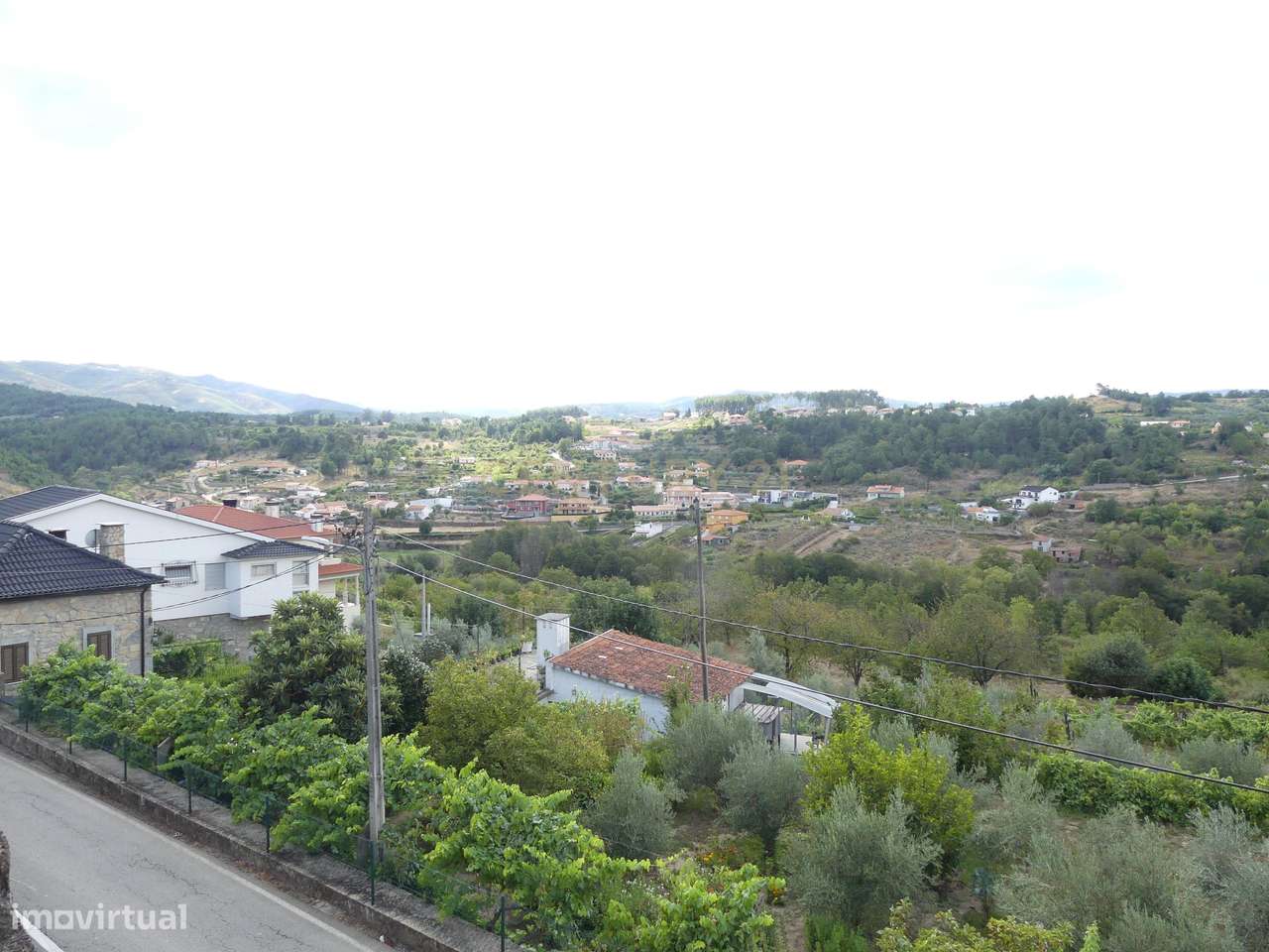 Moradia para restauro e Terreno- Ucanha-Tarouca - Grande imagem: 4/8