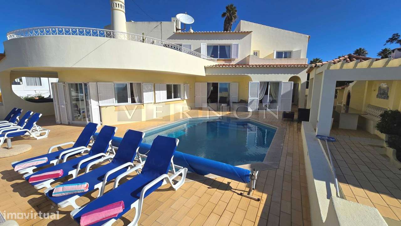 Algarve, para venda, moradia T5 primeira linha do mar com piscina aque-46