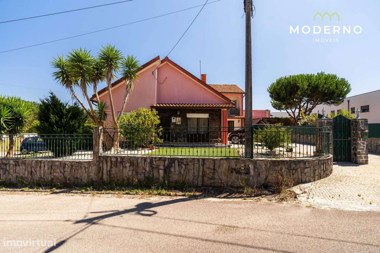 Moradia T5+2 c/sótão, garagem e terreno construção - Carriço, Pombal - Grande imagem: 4/60