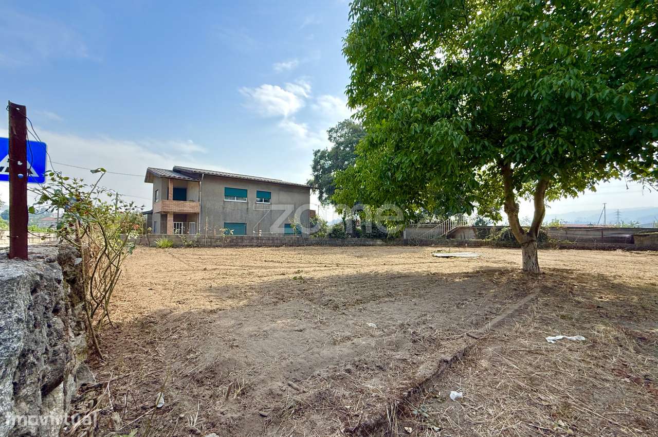 Moradia T1 com projeto aprovado para T3 - Grande imagem: 5/17