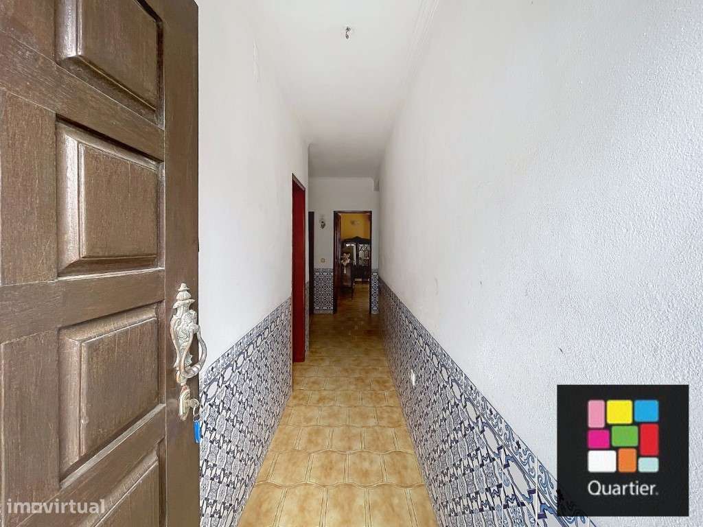 Moradia com 6 divisões-16