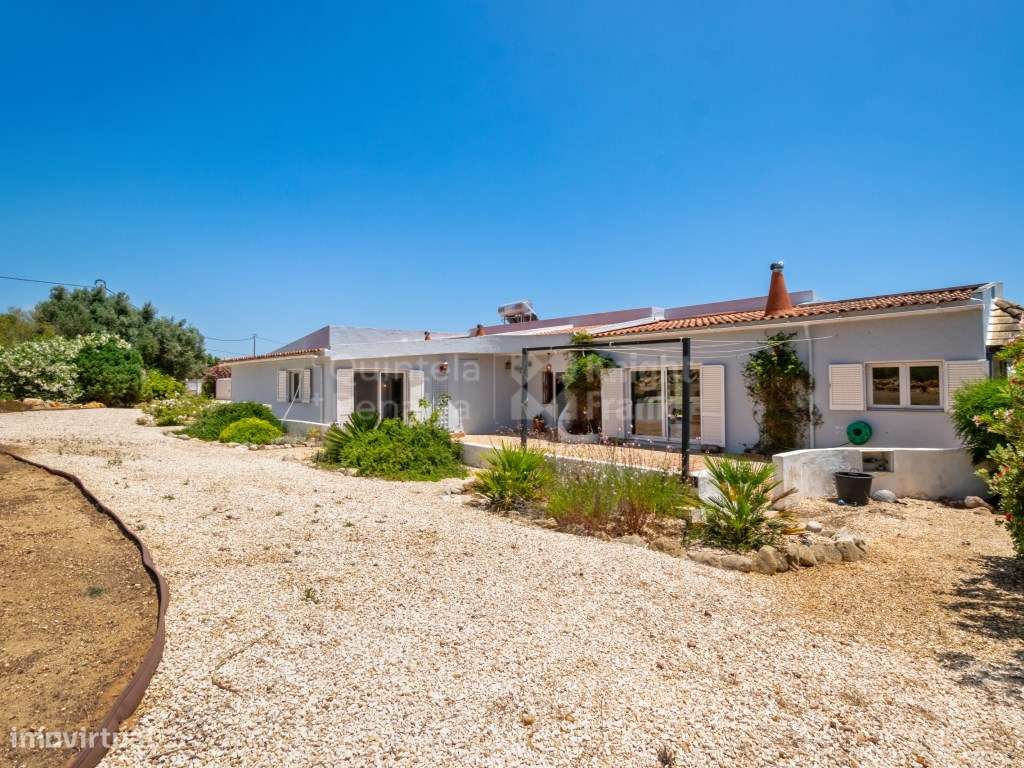 Espaçosa moradia térrea com 433 m2, em Lagos - Grande imagem: 5/50