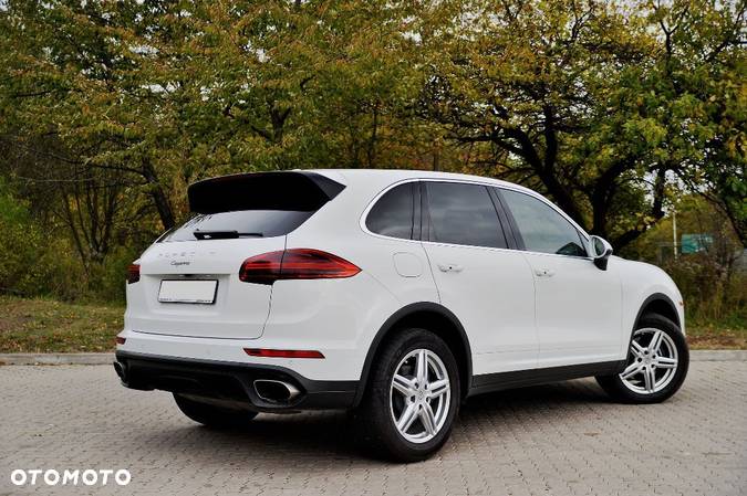 Porsche Cayenne Standard - 8