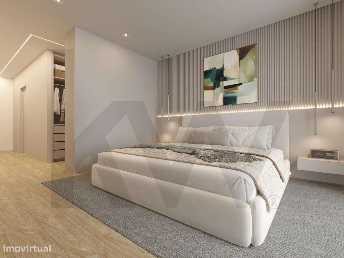 T2 espaçoso com 184,32m2 de área bruta com piscina no terraço, na Bemp-25