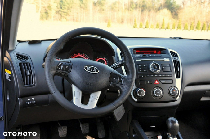 Kia Ceed - 29