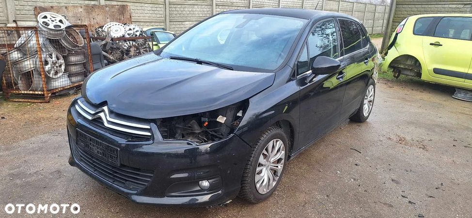 Citroen C4 II lampa lewy przód - 2