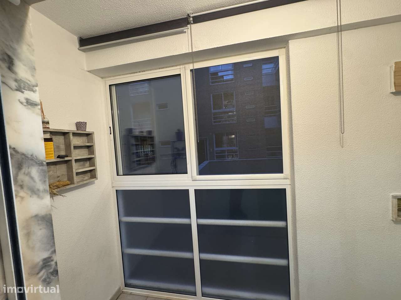 Apartamento T3 , R /C, com varanda, garagem e ar-condicionado - Grande imagem: 5/25