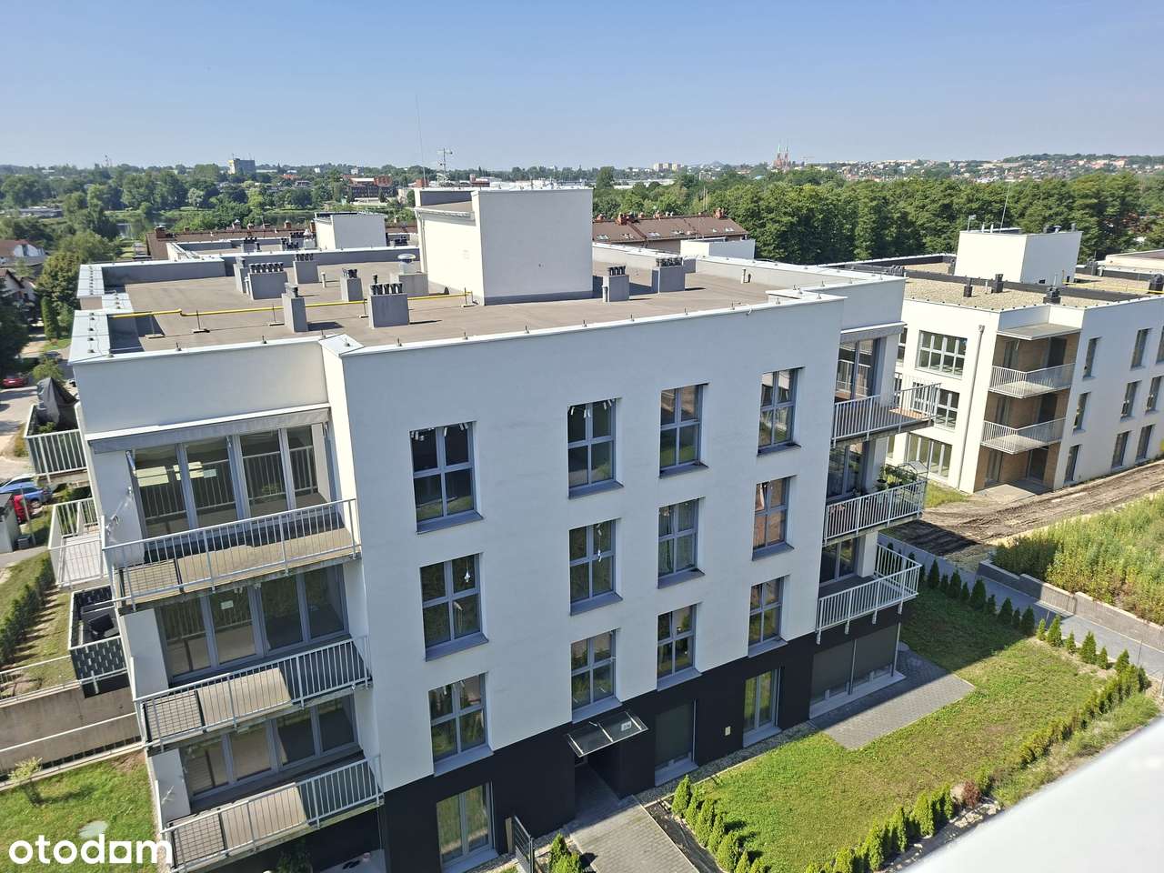 Apartament 4 pokojowy z ogrodem- pod klucz-6