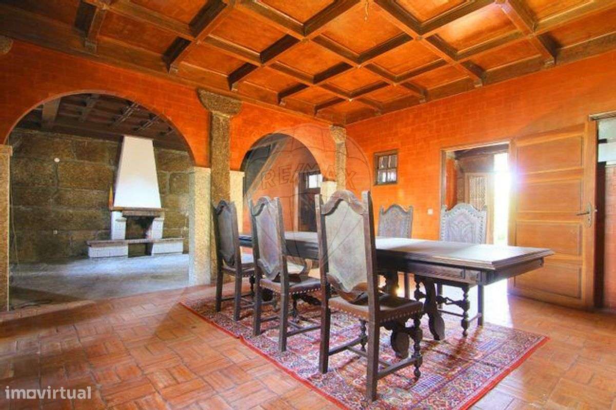 Moradia T6 para venda - Grande imagem: 3/16