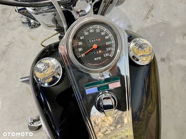 Harley-Davidson Softail Heritage Classic - 17