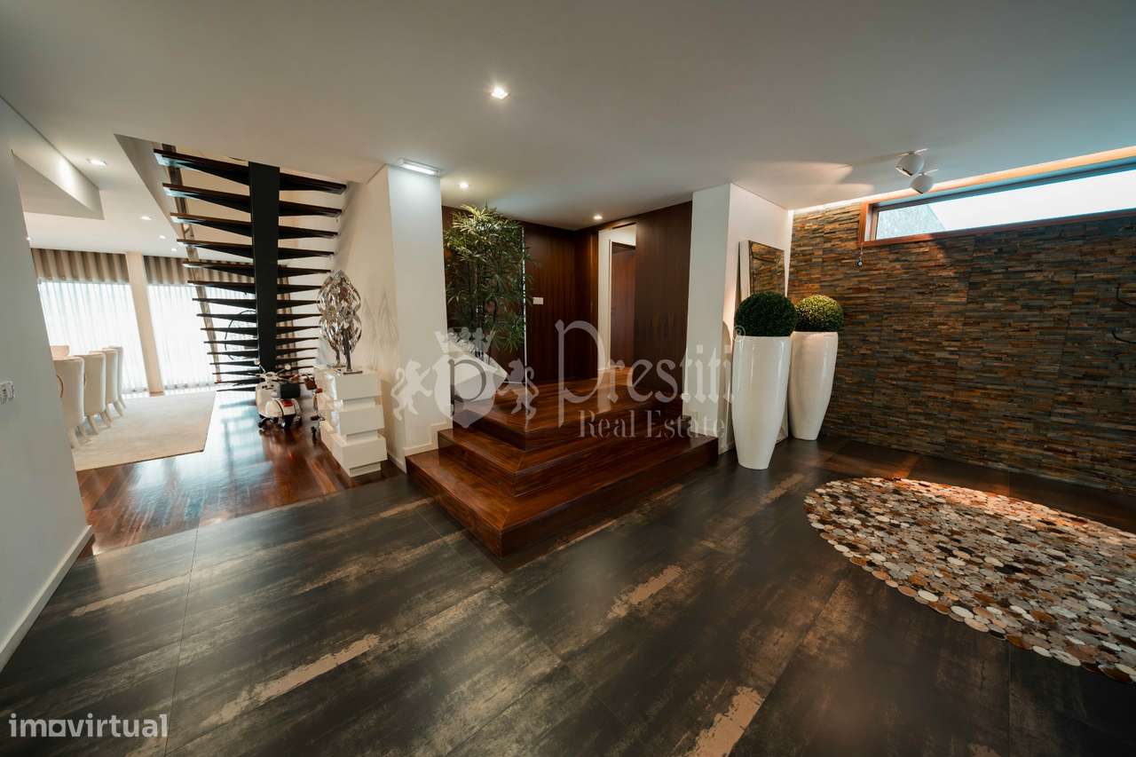 Moradia T4 com Vistas Deslumbrantes em Guimarães-26