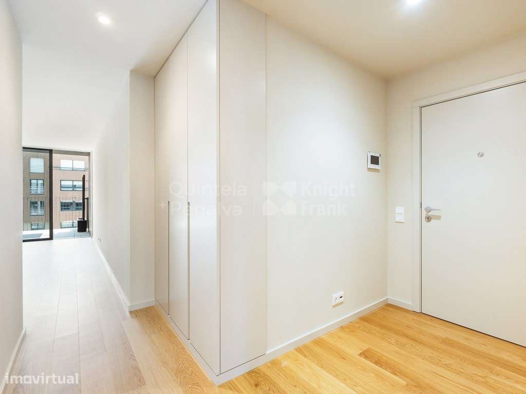 Apartamento T3 com varanda, nos Jardins d'Arrábida-5