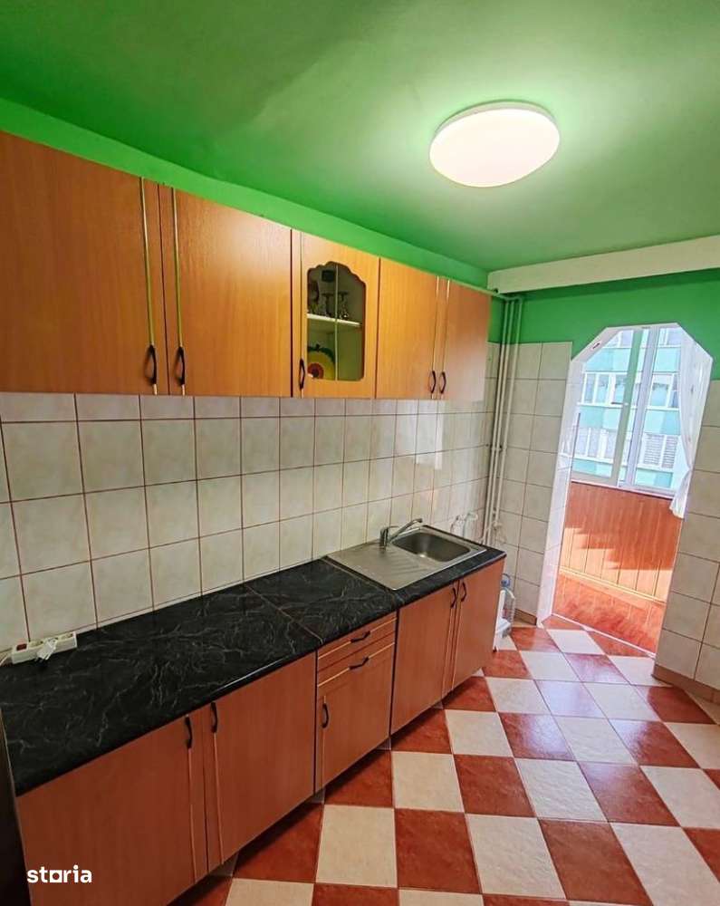 Apartament 2 camere decomandat, zona Astra-4