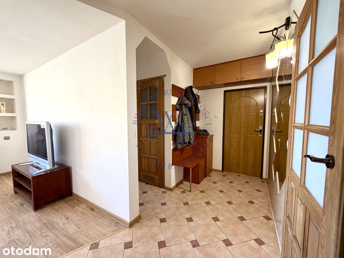 Przestronne mieszkanie trzypokojowe / Chojny-9