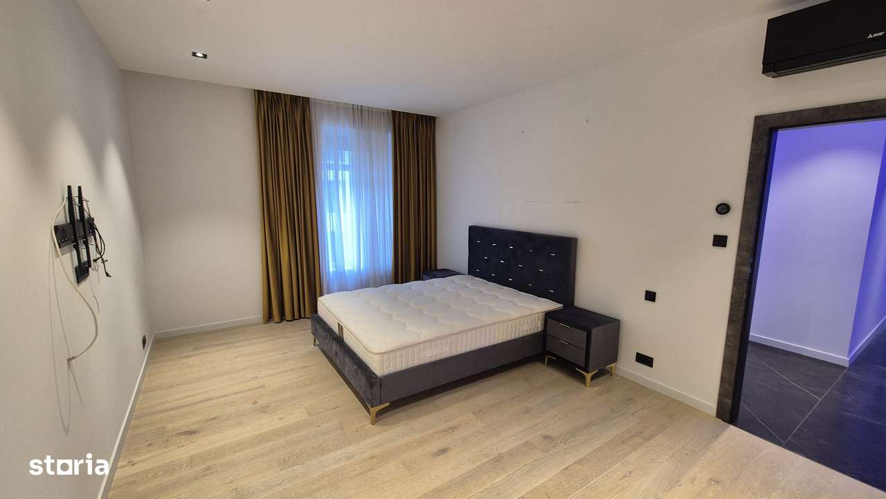 Penthouse 262,48 mp + terasa 165,16 + balcoane 10,73 mp - comision 0%-6