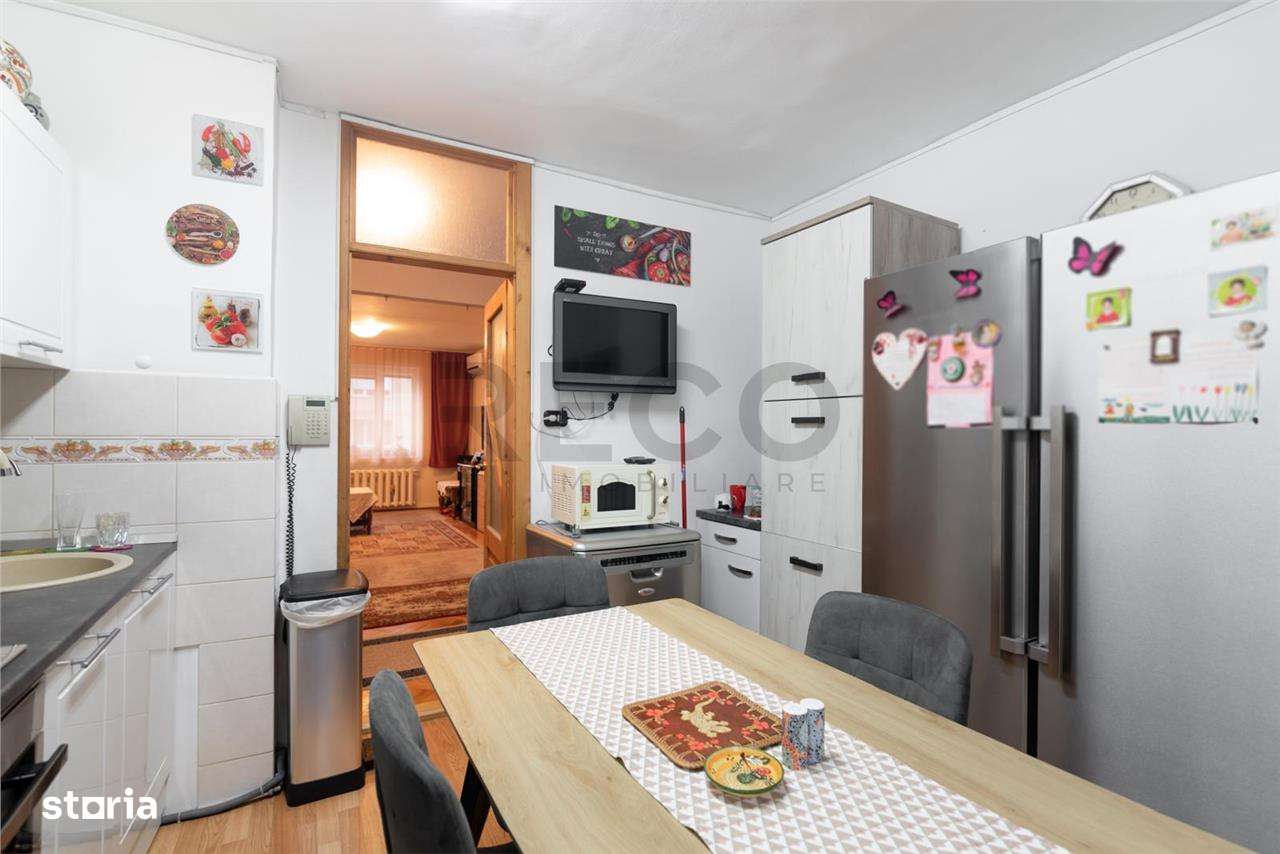 RECO Apartament 4 camere, decomandat, Bloc cu lift, Etajul 3, Zona Dra - Imagine principală: 2/20