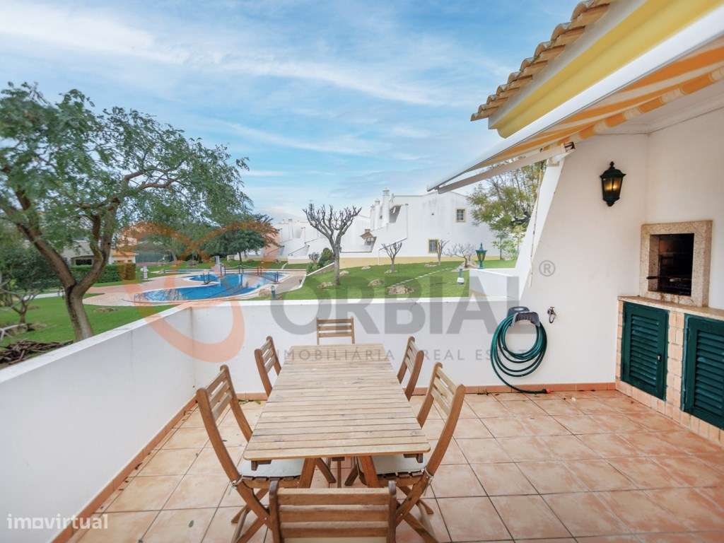 Moradia V2 para venda, inserida em condomínio privado com piscina, ... - Grande imagem: 4/31