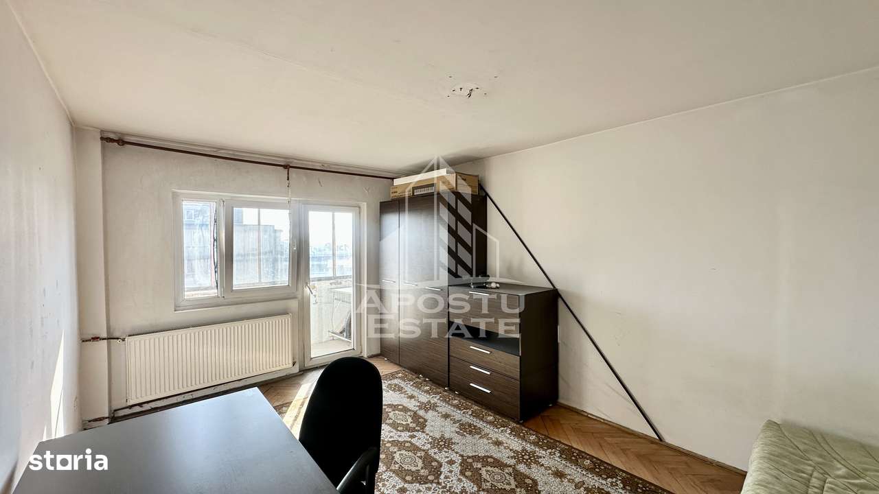 Apartament de vanzare cu 2 camere, decomandat, langa Iulius Town