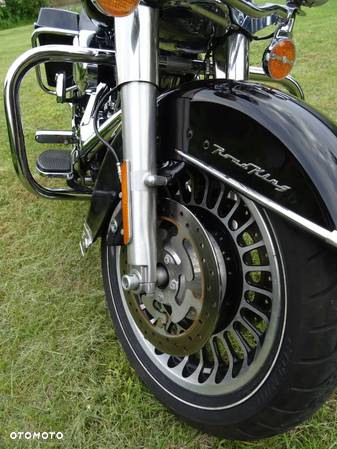 Harley-Davidson Touring Road King - 11