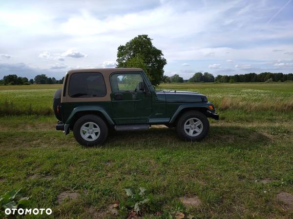 Jeep Wrangler 4.0 Sport - 19