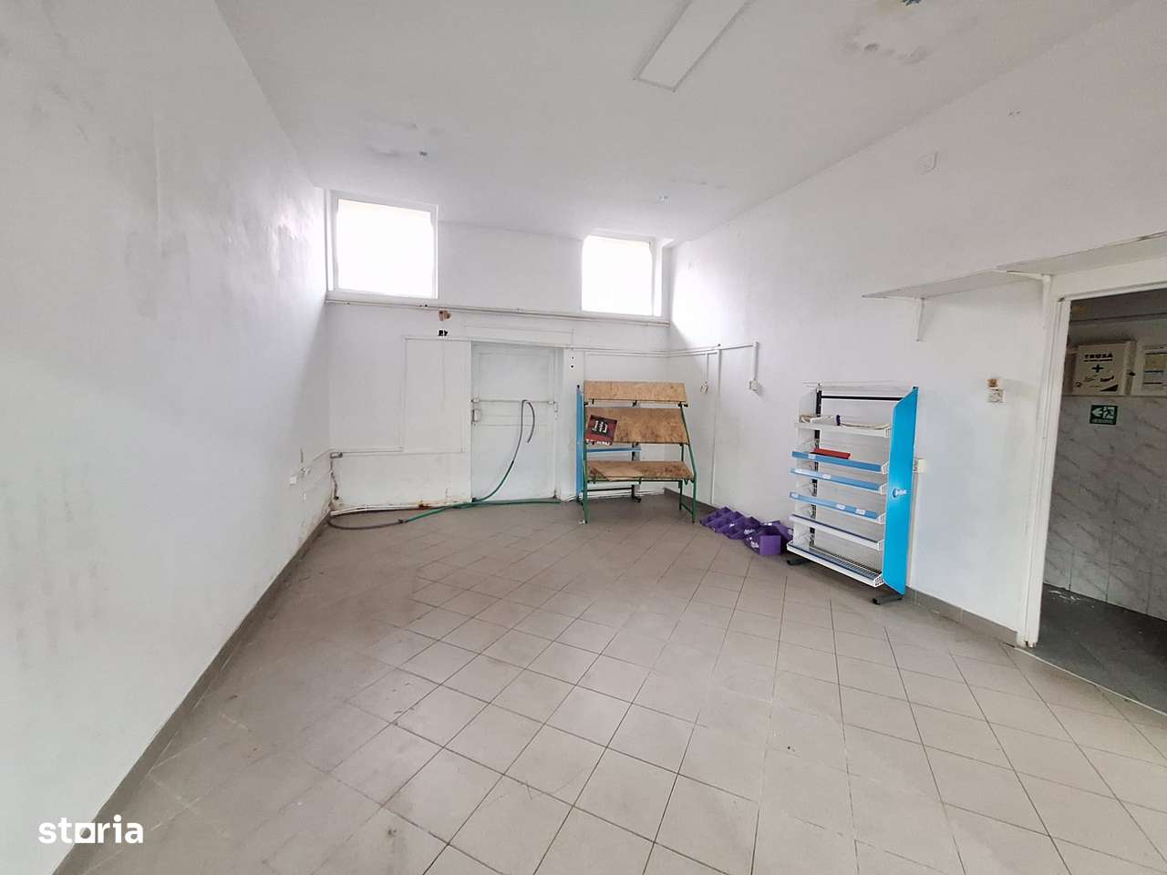 Spatiu Comercial 230mp construiti,400mp teren,Cornisa-1