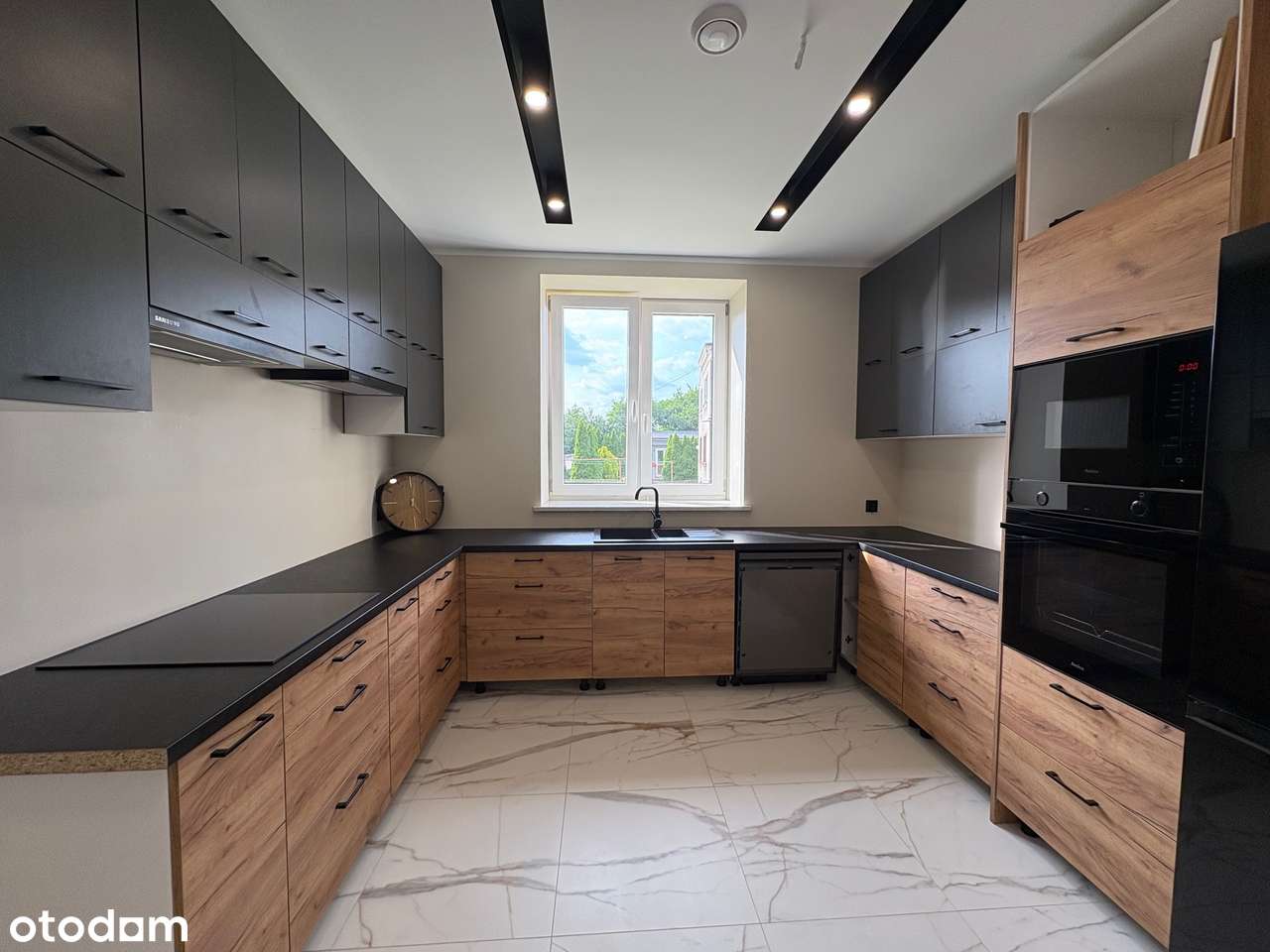 Dom wolnostojący z nowoczesnymi rozwiązaniami - 750 m od stacji PKP - Pełny obrazek: 4/10