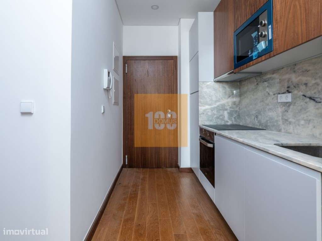 T1 com varanda em 31 de Janeiro-10