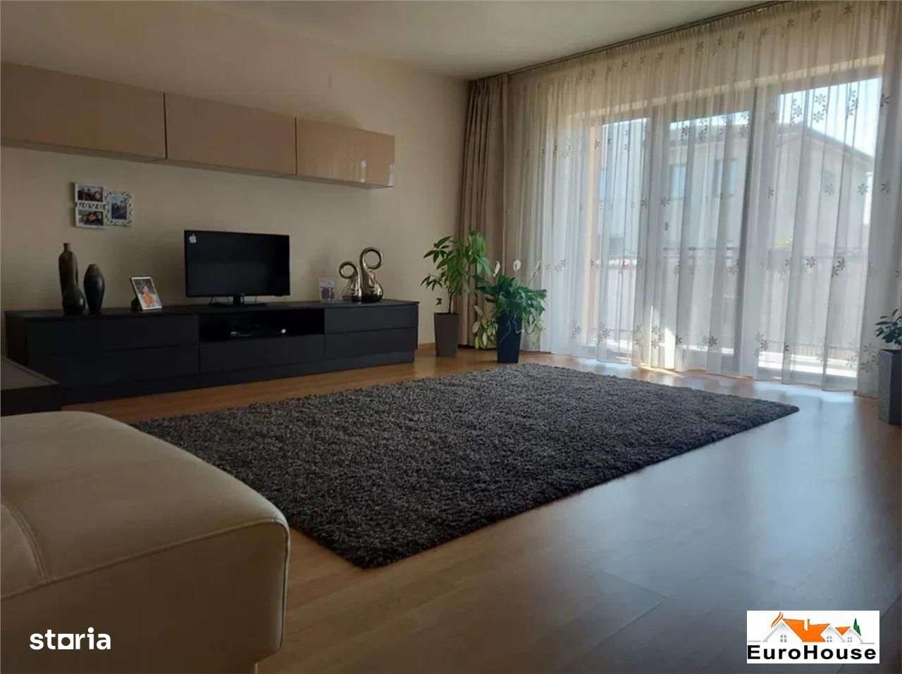 Casa de vanzare in Alba Iulia - Imagine principală: 5/8