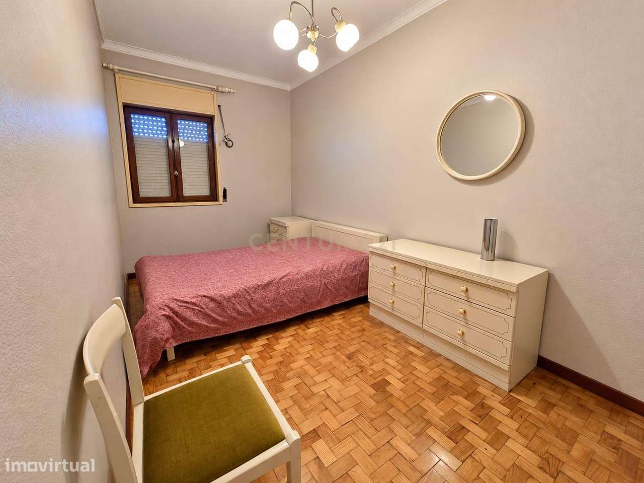 Moradia T3 com garagem, pátio e anexo, em frente ao Pingo Doce da Vend-9