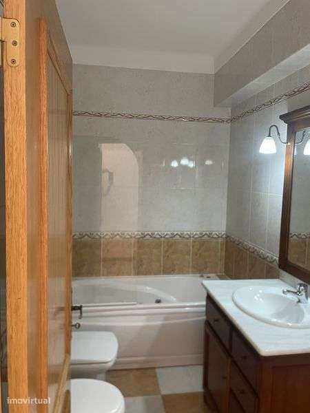 Apatmento T2, aceito permuta - Grande imagem: 4/7