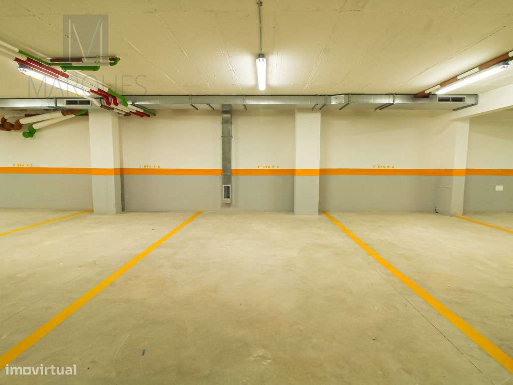 Apartamento T3 com Parqueamento e Arrecadação na Quinta do Desembar...-34