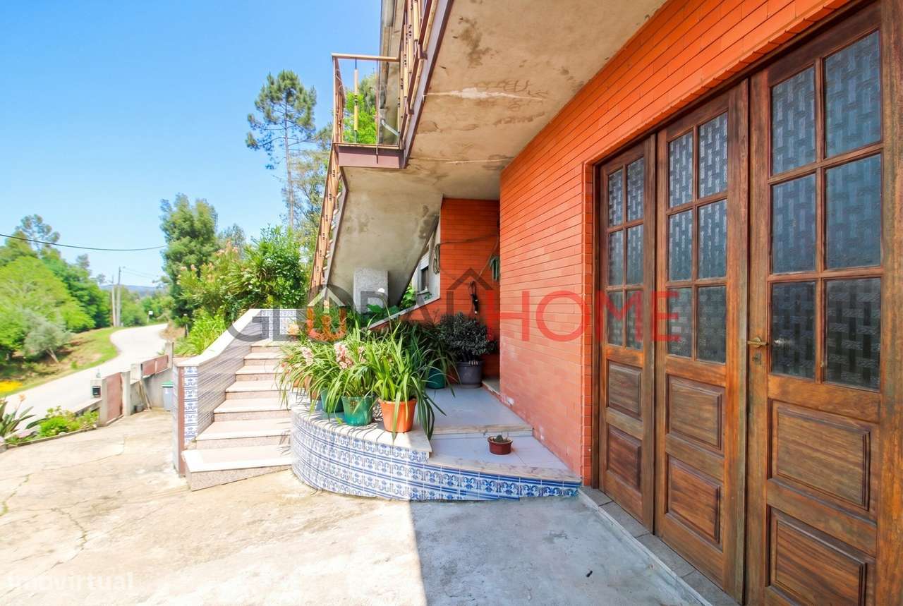 Moradia Bifamiliar T4 com Jardim e 4 Frentes em Lever - Grande imagem: 4/60