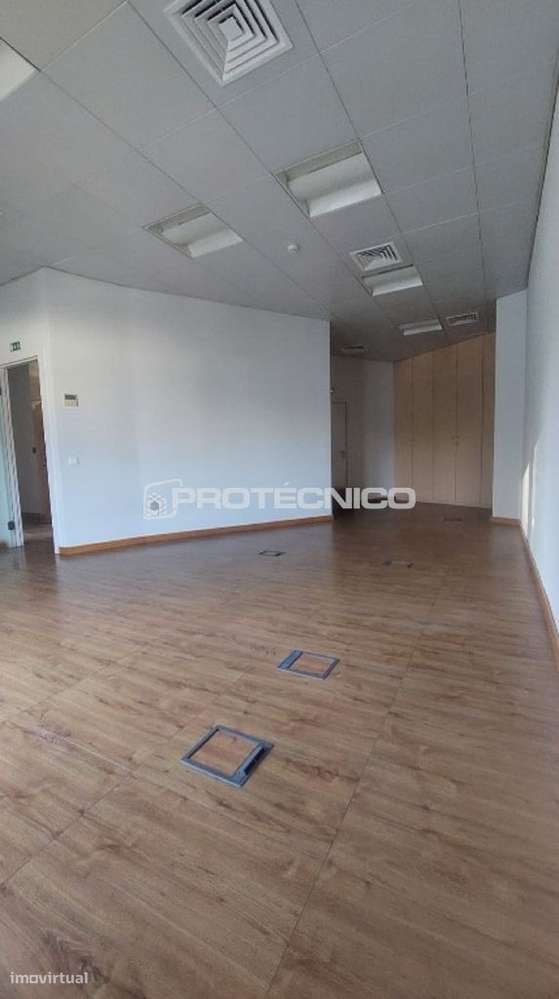 Escritório c/ 80m2 – Centro de Aveiro - Grande imagem: 4/8