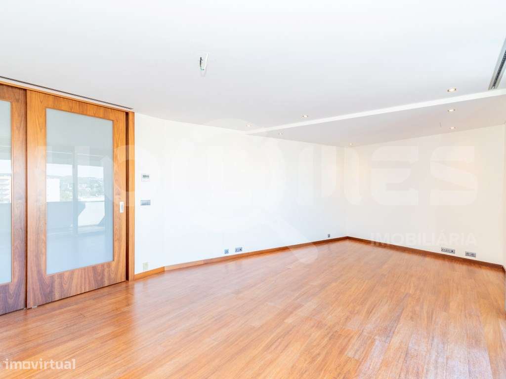 Apartamento | Qta das Nogueiras | Último Andar | Terraço | Garagem ...-7