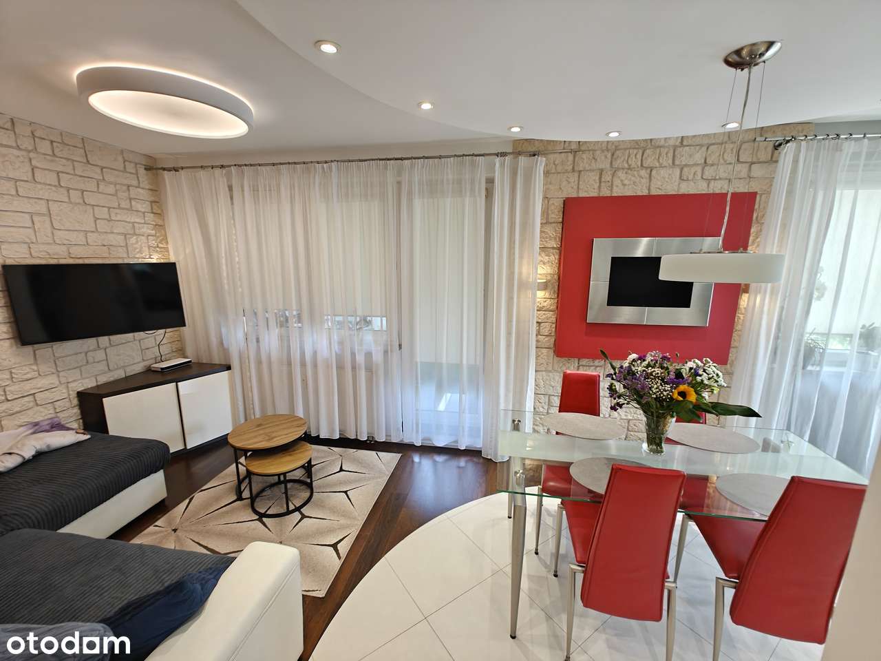 Wygodne mieszkanie 3-pokojowe●Balkon oraz dwie loggie●Miejsce garażowe-0