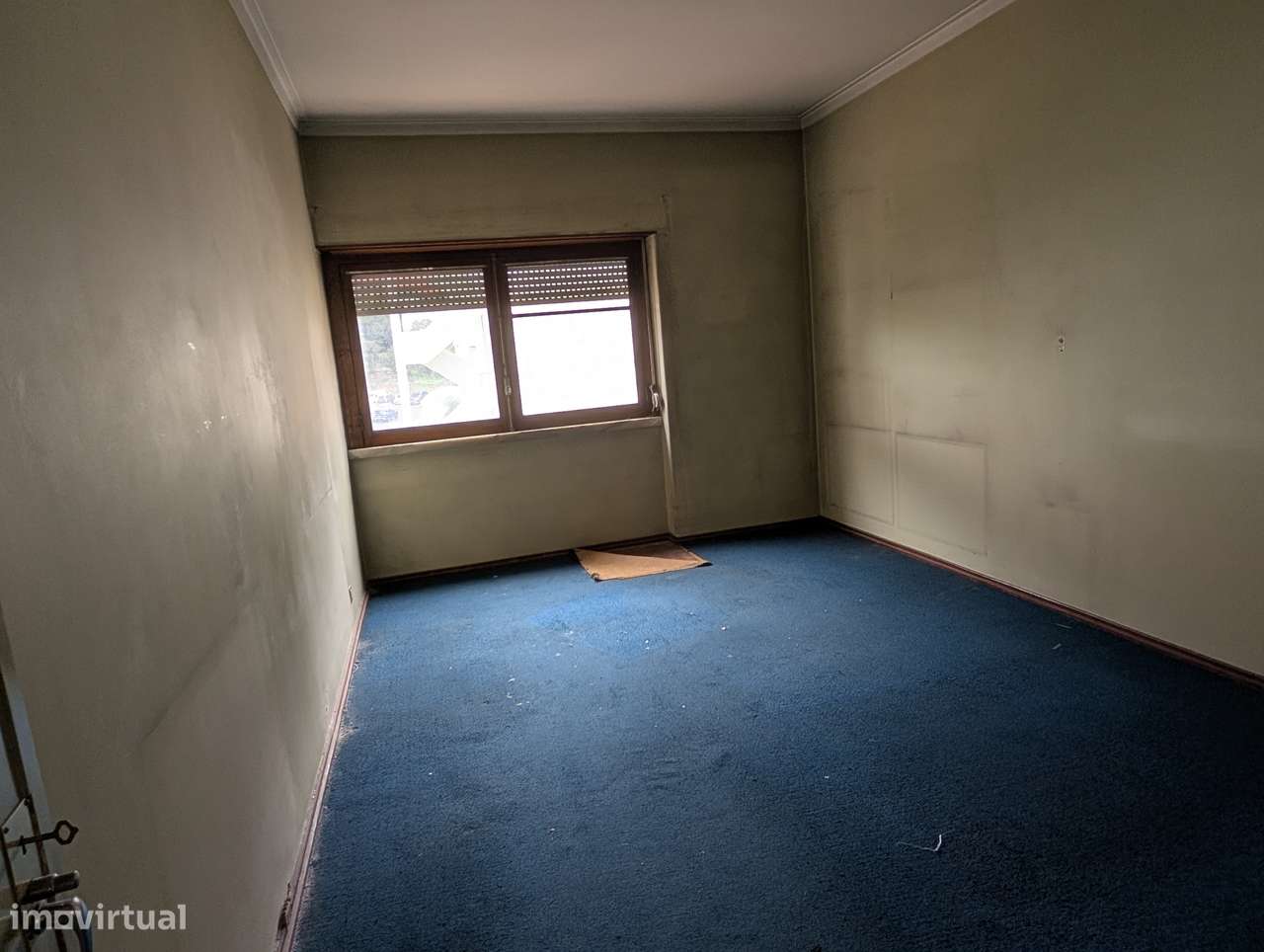 T3 Rua Lusiadas Para Remodelar-11