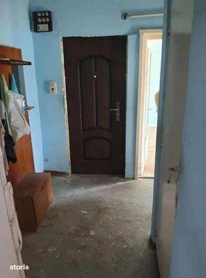 Apartament 2 camere decomandat, zona Buzaului. - Imagine principală: 4/6