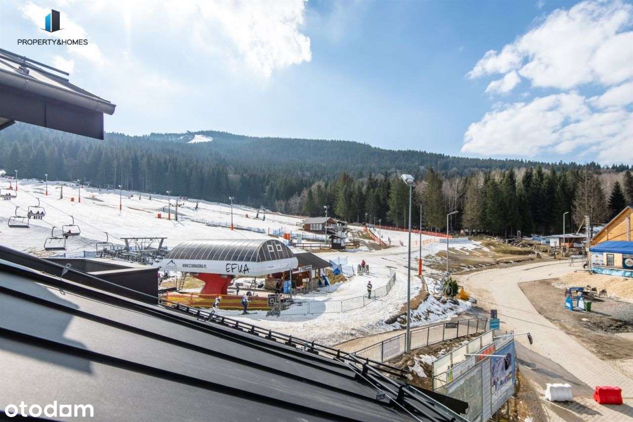 Widok na stok narciarski oraz piękną panoramę gór!-13