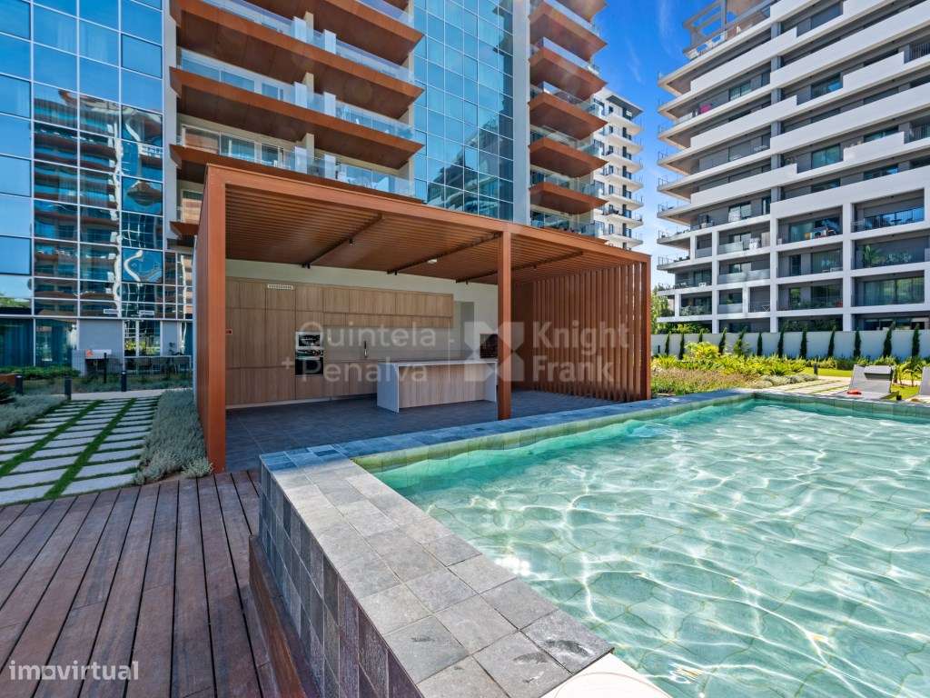 Apartamento T2 com terraço e garagem entre Monsanto e Miraflores-20