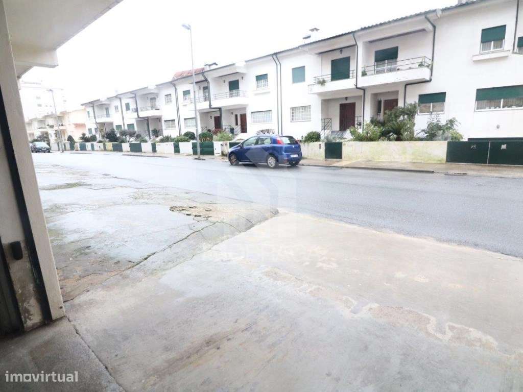 Venda de Apartamento T3 em Lomar-30